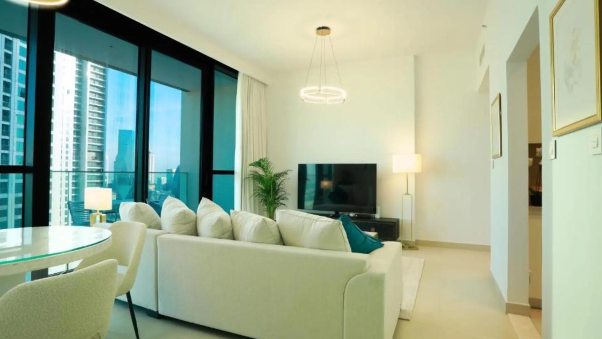 Elegant Apartment With Direct Access To Dubai Mall